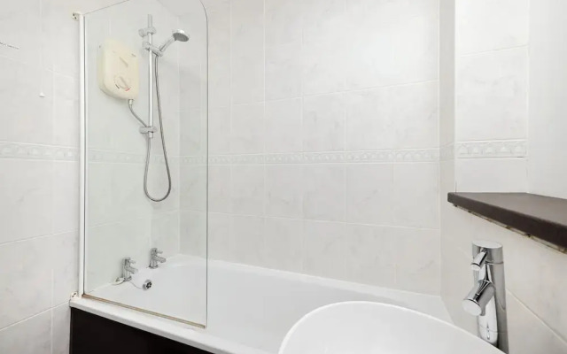 Welcoming 1BR flat near Park