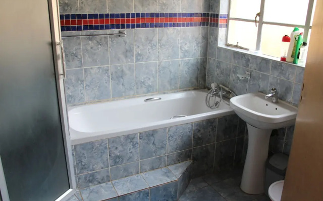 Borrowdale Ground Floor with Poolview