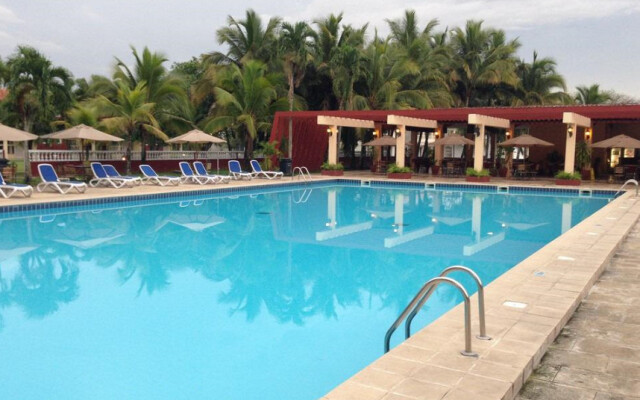 Villa Los Laureles