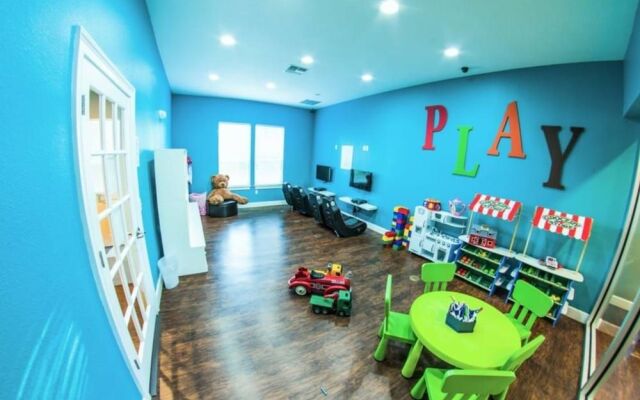 Lucaya Village 3040 Bld 13-102