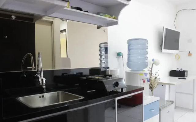 Stylish & Comfy 2BR Grand Asia Afrika Apartment