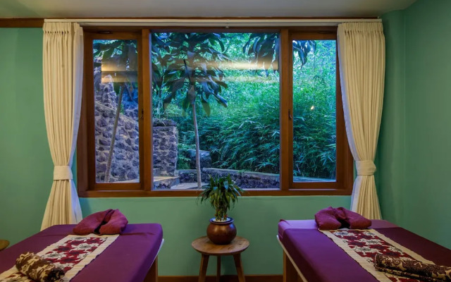 Tira Vilagna Suites & Spa