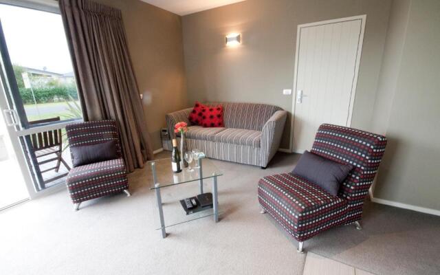 Bay Breeze Accommodation