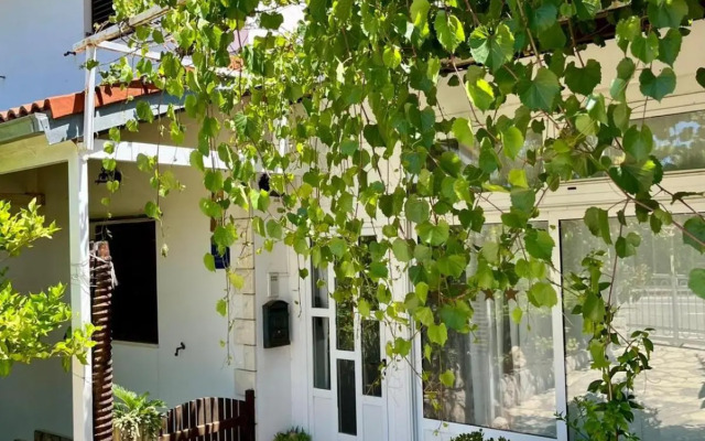 Studio apartment Gorana