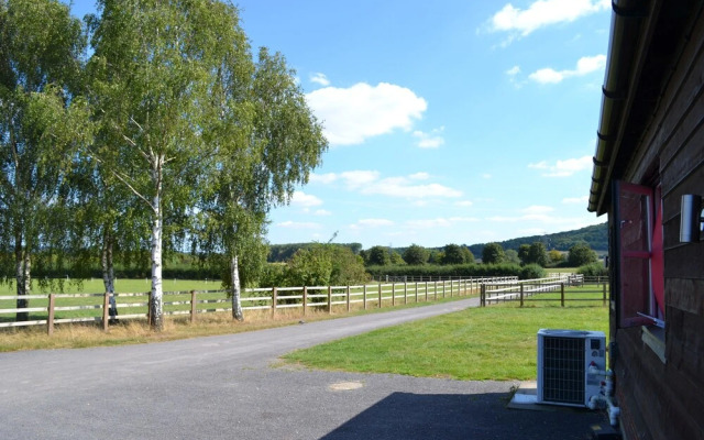The Chiltern Lodges at Upper Farm Henton