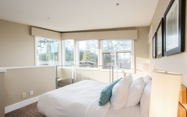 Cox Bay Beach Resort