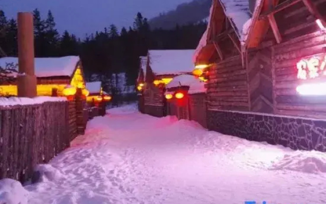 Jiayi Inn (China Snow Valley Scenic Area Store)