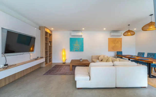 One of Phukets Best Villas V212