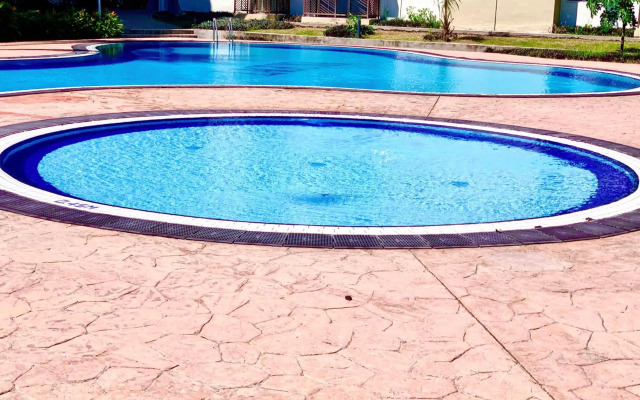 Sea La Vie Batik @ Laguna Resort