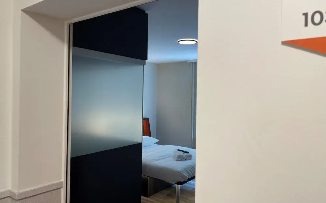 easyHotel Zurich Main Station