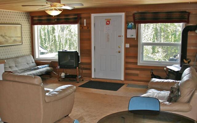 Heavens Edge Mountain Lodge