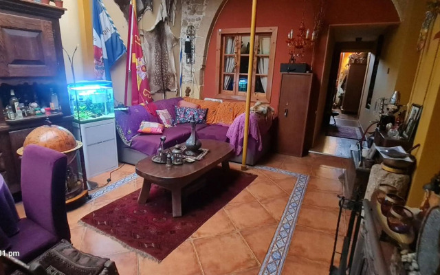 Sylvias Antique House