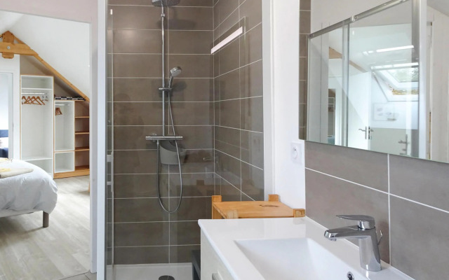 Semi-detached House, St. Meloir-des-ondes