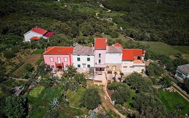Holiday House Rab