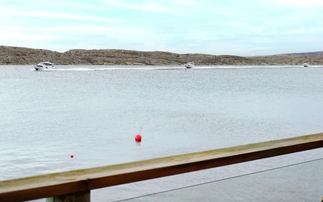 6 Person Holiday Home in Kungshamn