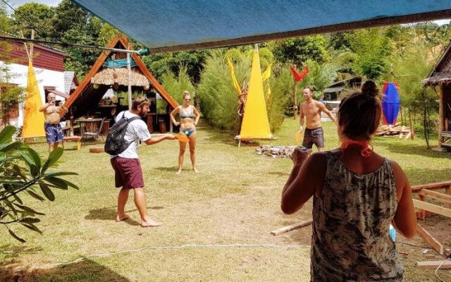Slacklines Hostel