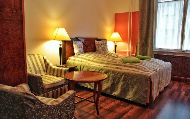 Evergreen Budapest Bed & Breakfast and Guest House