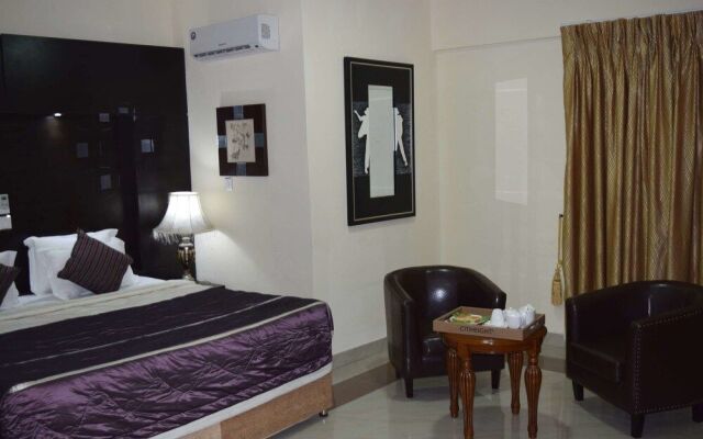 Kanem Suites