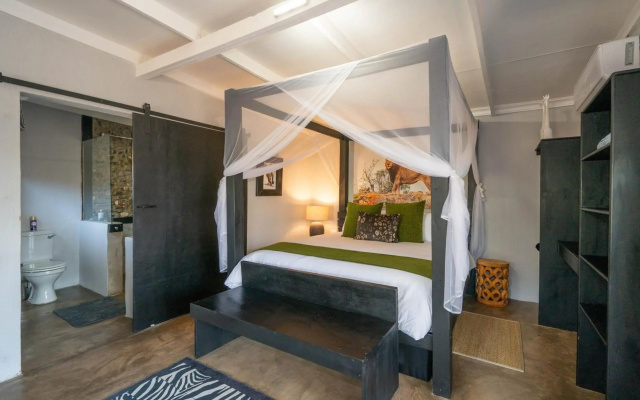 Foxy Crocodile Bush Lodge & Kruger Safari's - No Loadshedding