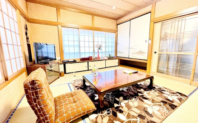 Hakone Lake Side Villa & Hot Springs