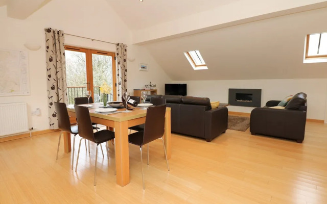 Cholwell Barn Apartment
