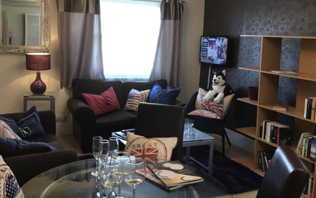 Carlton Kensington Apartments