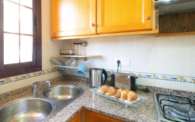 Planta baja en Club Salino con piscina comunitaria