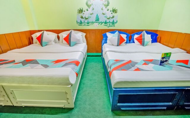 OYO 6932 Hotel Snow Lion