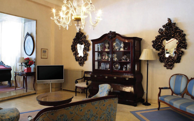 Hotel Niza