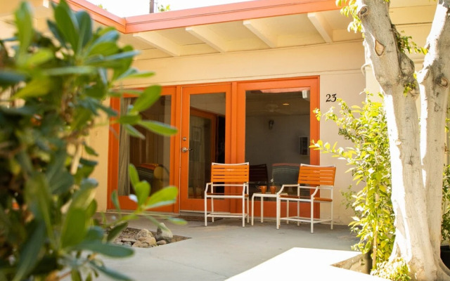 Mojave Resort - Adults Only