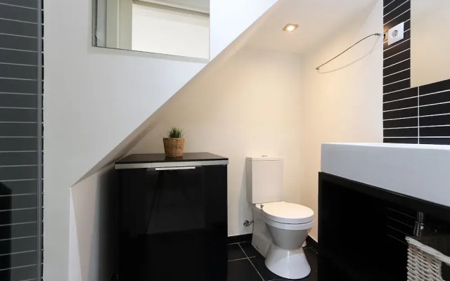 Tailor Made Flat in Central Bairro Alto