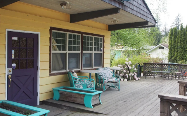 Woodside Inn