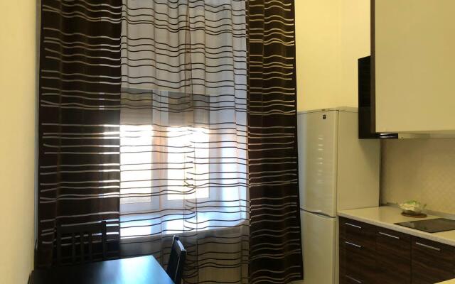 Apartamenty na Pod"ezdnom 8