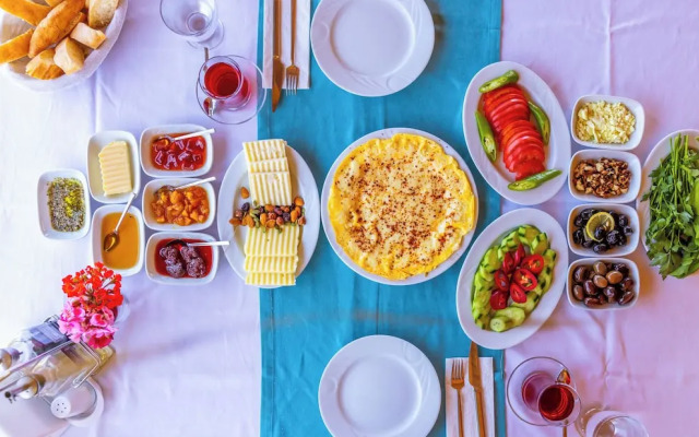 Almond Bungalow Hotel