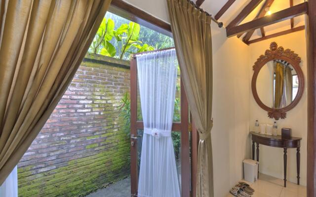 Rumah Boedi Private Residence Villa