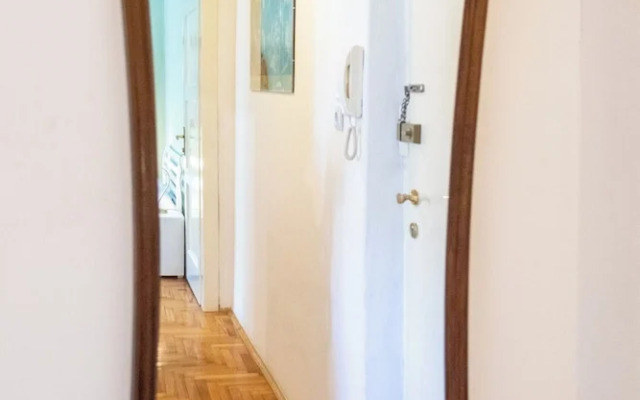 Traditional apartment Bacvice, 3 min walk to the beach