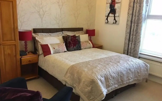 Chaston Manor Hotel