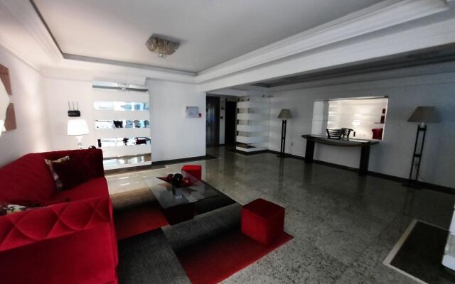 Apto Amplo 1SUI+2Q Quadra Mar 50m da Praia