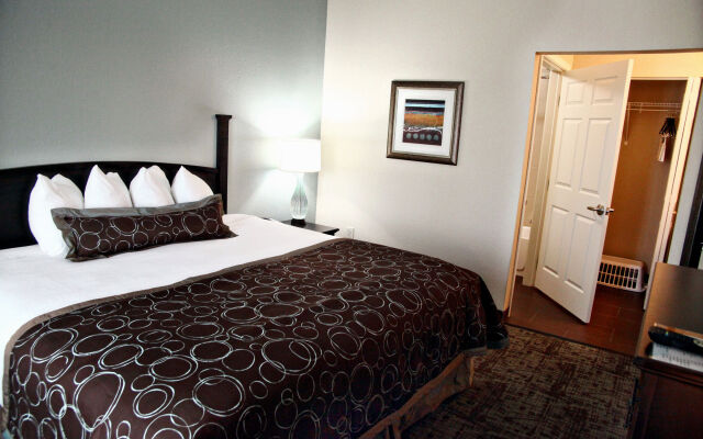 Staybridge Suites Minot by IHG