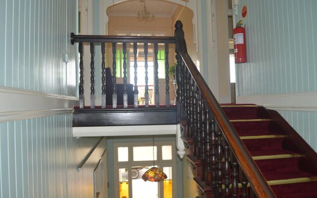 Killarney Hotel