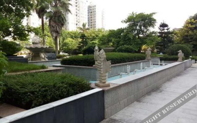 Weili Holiday Hotel (Xinyi Yuegui Road)