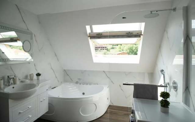 Roma Apartment