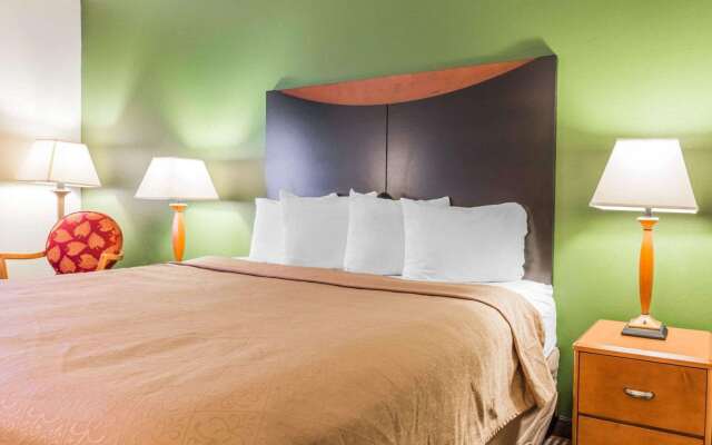 Quality Inn & Suites Birmingham - Highway 280