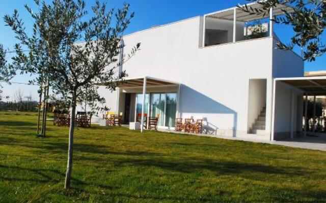 OrtoPi Country Canapa House