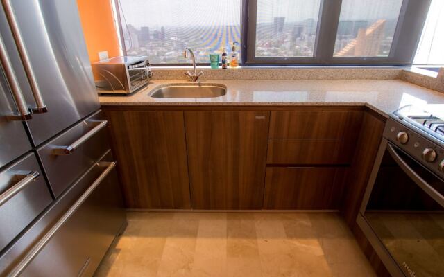 Miyana Amazing CityView Suite  by LiveMexicoCity