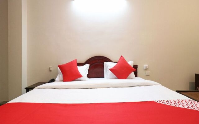 Oyo 26657 Vrindaban Guest House