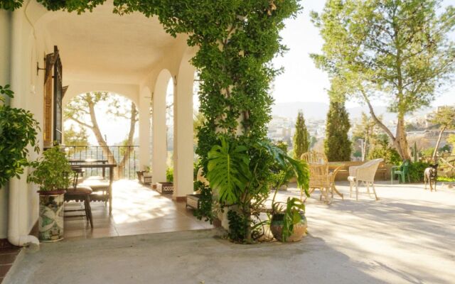 Villa With 5 Bedrooms in La Guardia de Jaén, With Wonderful Mountain View, Private Pool, Enclosed Garden