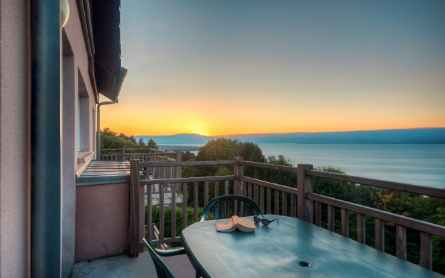 Zenitude Hotel-Residences Les Terrasses du Lac