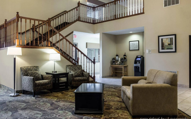 Quality Suites Near West Acres