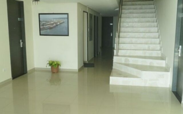 Hotel Balcones De La Bahia